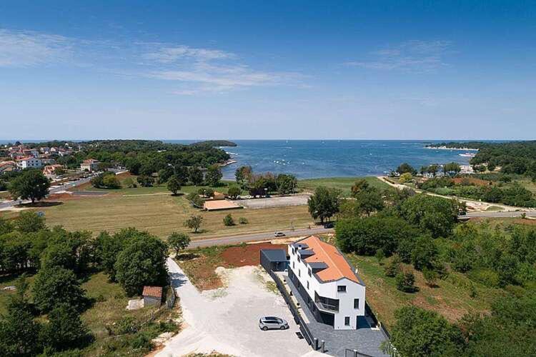 Appartement Seaview à Funtana Extérieur photo