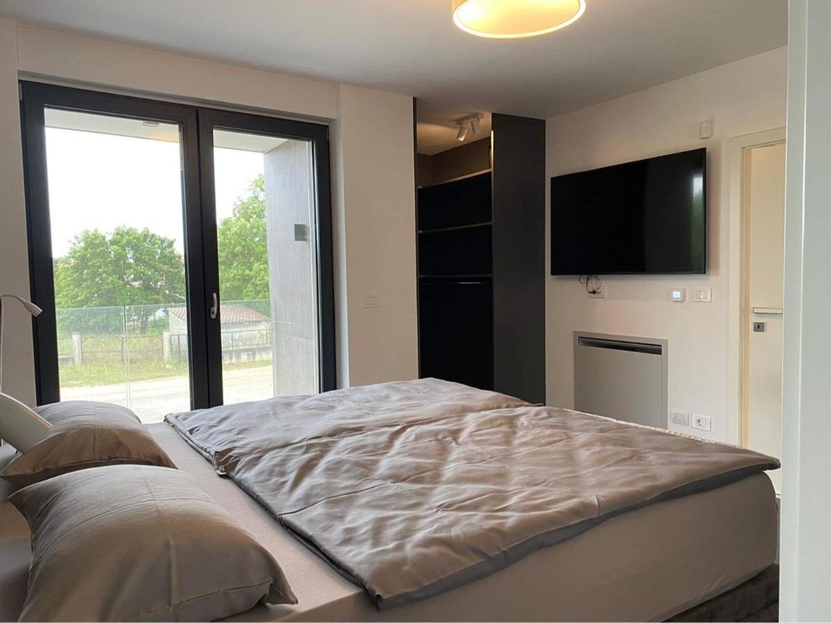 Appartement Seaview à Funtana Extérieur photo